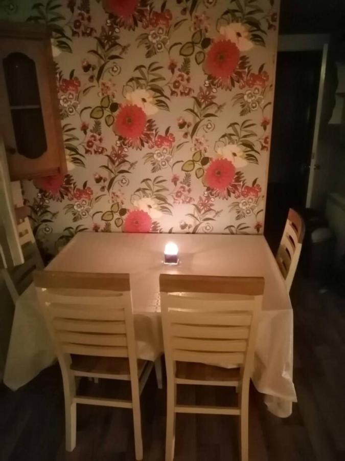 Midden Manor Country Stay On A Working Dairy Farm Ballymena Esterno foto